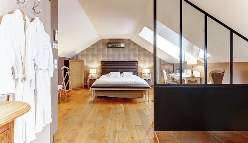 Double Room (Cavalière)