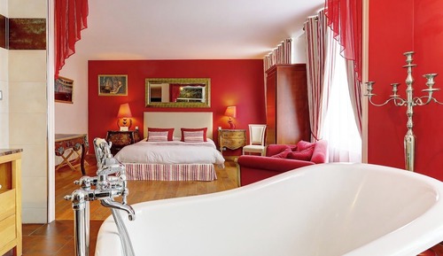 Double Room (Theatrale)
