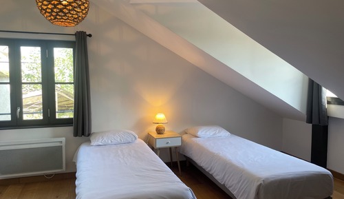 Deluxe Apartment, City View