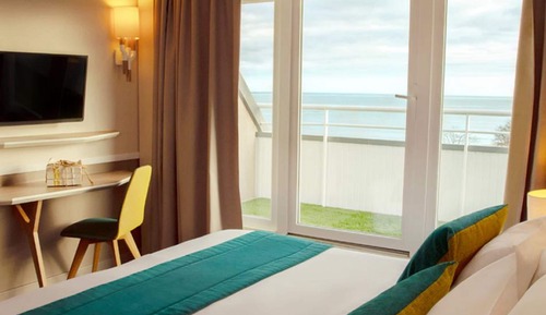Suite, 1 Double Bed with Sofa bed, Beach View (Twin on request)