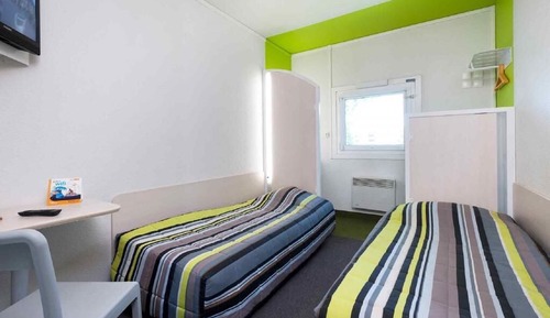 Classic Twin Room