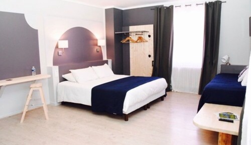 Room for 5 people