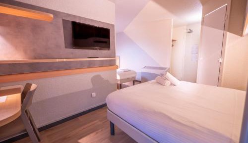 Family Room with One Double Bed and One Single Bed