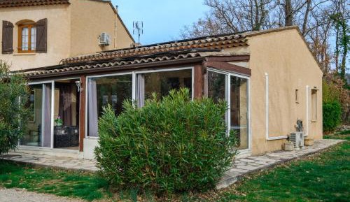 Villa with Garden View