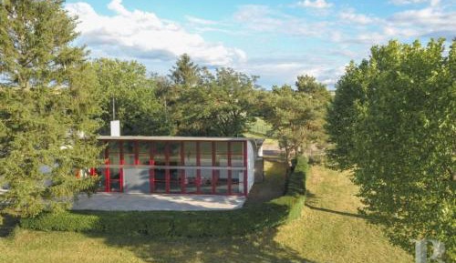 Villa with Garden View