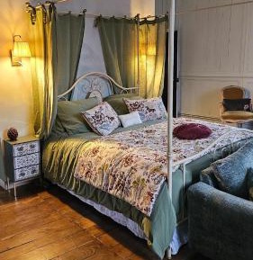 Deluxe Double Room with Castle View