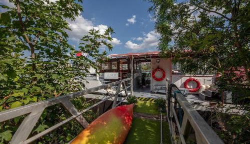 King Room with Lake View