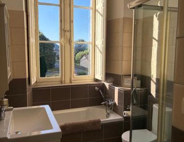 Deluxe Family Suite