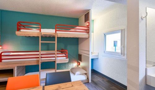 Combo Room for up to Six Guests