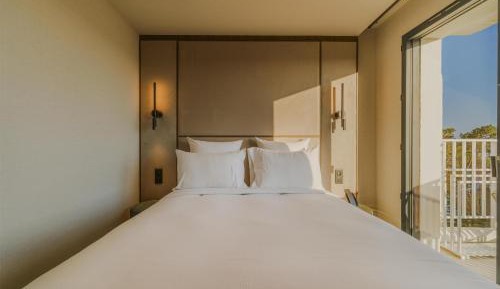 Standard Double Room  with Pinewood View