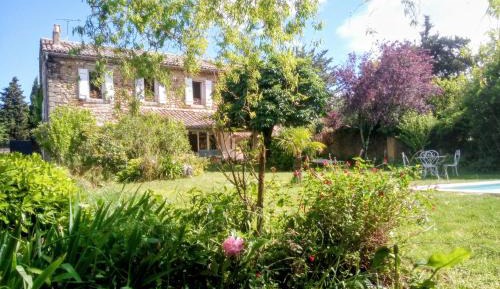 Villa with Garden View