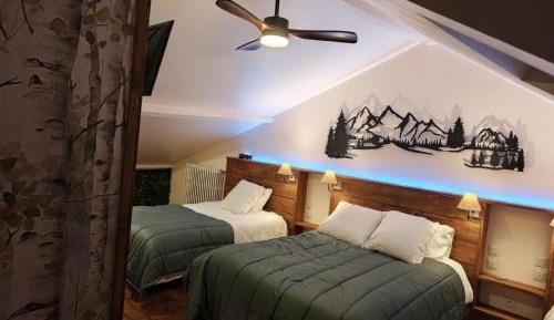 Triple Room with Private Bathroom