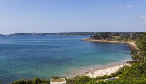 Four-Bedroom Deluxe Home - Oceanfront