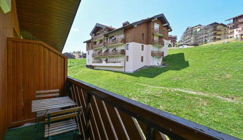 Superior One-Bedroom Apartment with Balcony