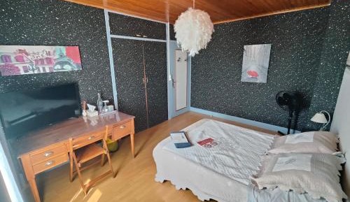 Double Room with Shared Bathroom