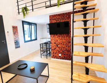One-Bedroom Apartment with Garden View