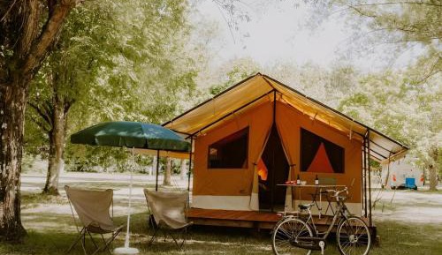 Tent