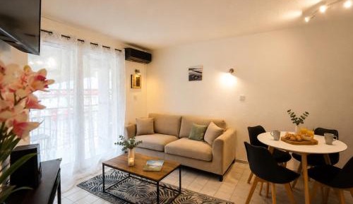 One-Bedroom Apartment with Balcony and Mountain View  