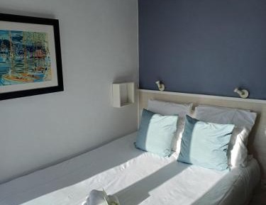 Double Room with Balcony and Sea Front View