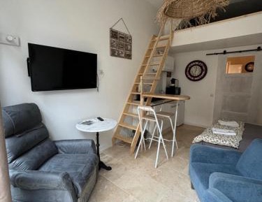 Studio - Split Level