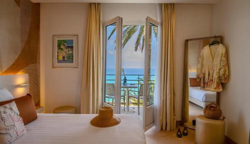 Superior Queen Room with Balcony and Sea View - Non-Smoking