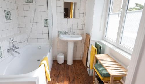 Triple Room with Private Bathroom