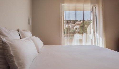 Privilège Double or Twin Room with Street View