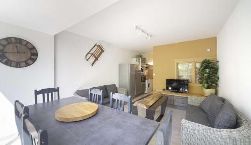 Apartment (6 Adults)
