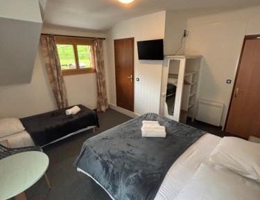 Triple Room with Mountain View