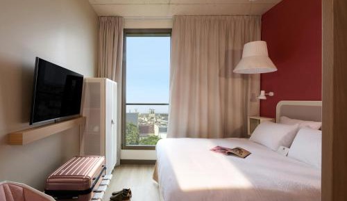 Classic Room City View 