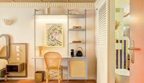 Camelia Room - Premium with Balcony