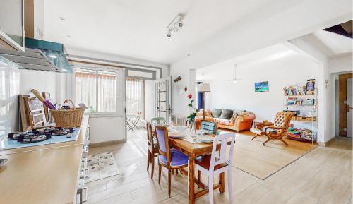 Three-Bedroom Vacation Home 