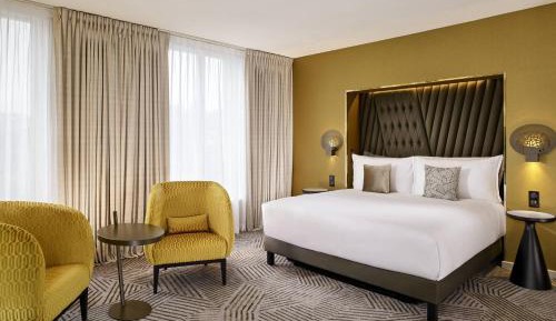 Executive King room - Courtyard view