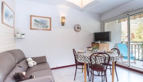 Apartment (4 Adults)
