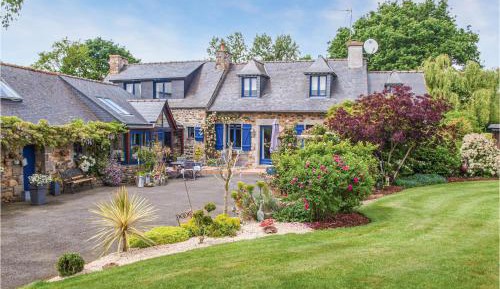 Three-Bedroom Vacation Home 