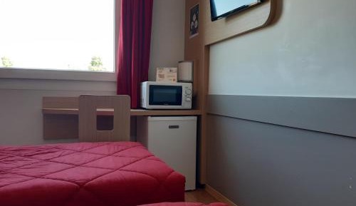 Standard Plus Room - 3 Single Beds