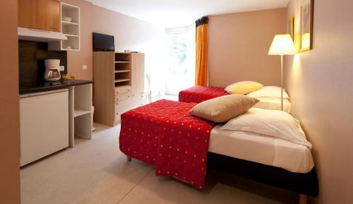 Twin Studio (2 Adults)