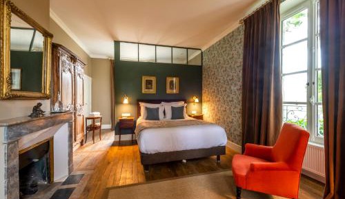 Deluxe Suite