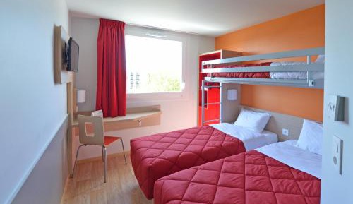 Triple Room (3 single Beds)