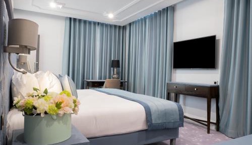 Large Double Room