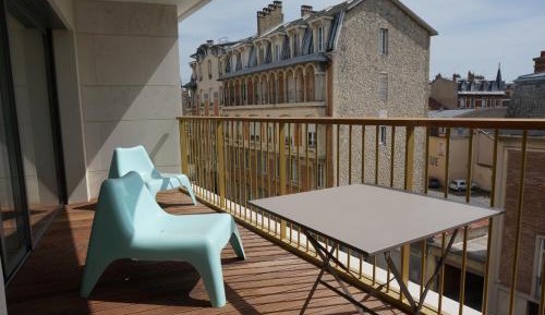 Apartment with Terrace
