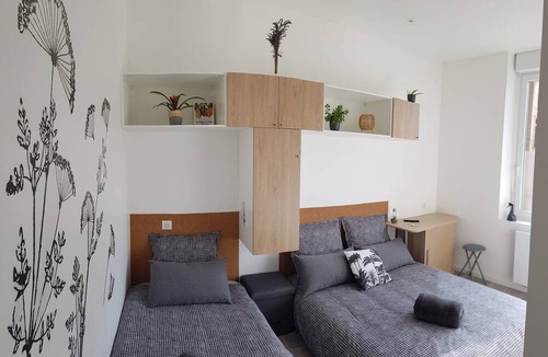Haussonville-Blandan-Mon Desert-Saurupt Apartment | Guest room Henriot ⭐⭐⭐