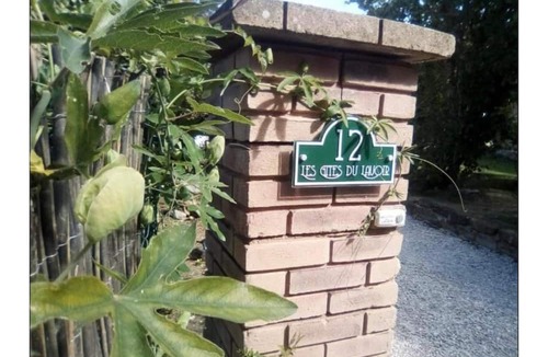 Villemoiron-en-Othe Apartment | Le domaine du Lavoir - Studio PISA sleeps 5-jacuzzi from April to October