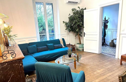 Saint-Florentin House | Homerez - Big house for 11 ppl. with garden and terrace at Saint-Florentin
