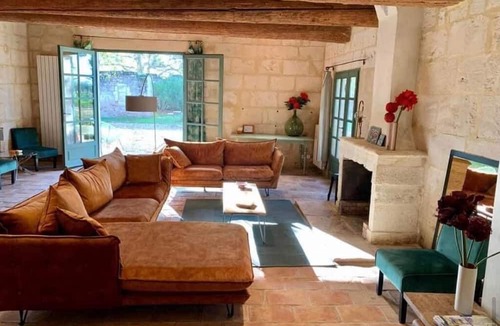 Redessan House | Le Mas des Oliviers, large Provençal Mas