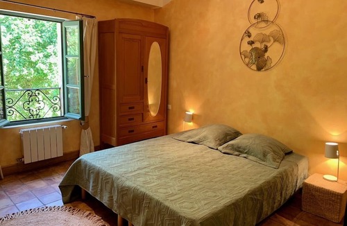 Redessan House | Le Mas des Oliviers, large Provençal Mas
