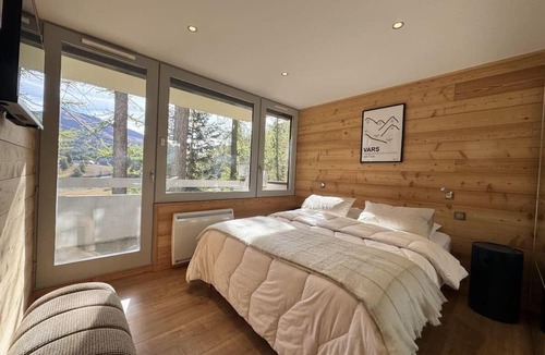 Les Claux Apartment | 300m from shops, 5th floor, terrace, ski locker, 74m², Vars