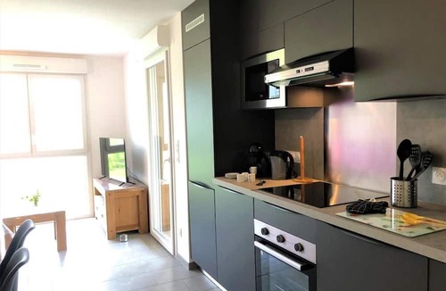 Barcelonnette Apartment | 300m from shops, 1st floor, terrace, parking, tv, ski locker, 52m², Pra Loup