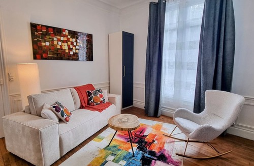 Troyes Apartment | Luxury apartment with a veranda, city center