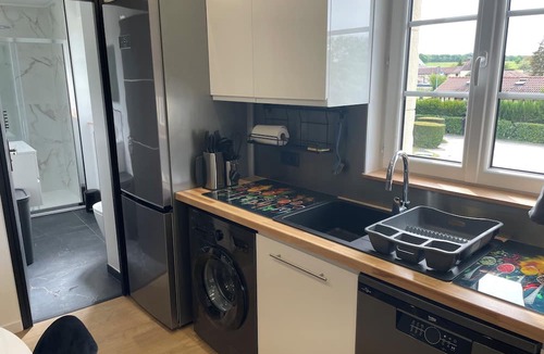Amance Apartment | The Lakes and Parks Apartment